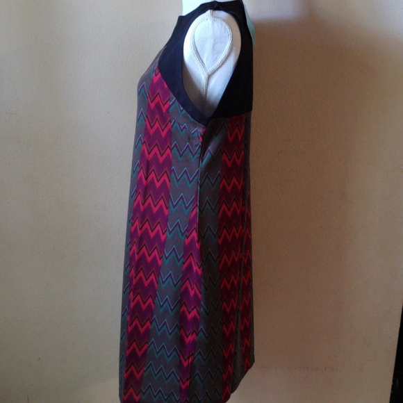 Tracy Negoshian Sleeveless Dress - Picture 3 of 7